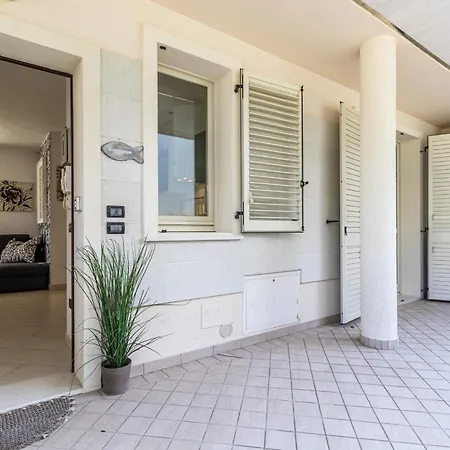 - 100 Mt Dal Mare Villetta Con Giardino Privato E Parcheggio * Cervia